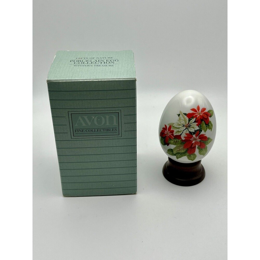Vintage 1987 Handcrafted Avon Winter's Treasure Porcelain Egg With Stand And Box - Picture 2 of 6